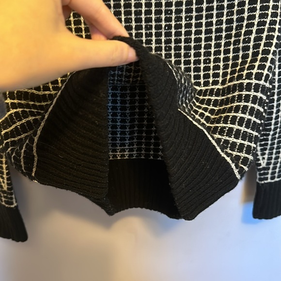 Billy Reid Women Merino Wool and Cashmere Sweater - Picture 6 of 8